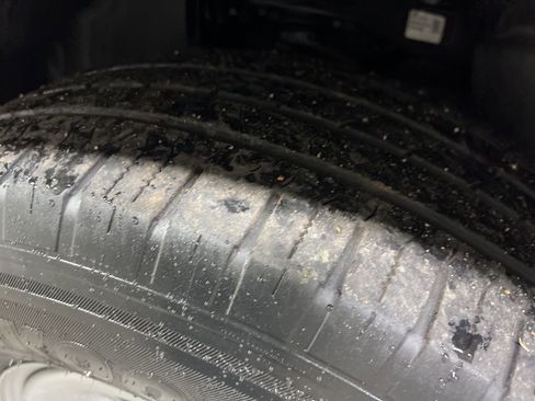 Used 2023 Nissan Frontier S w/ Technology Package image 35