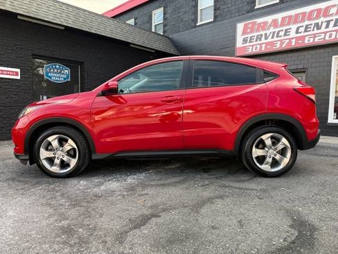 Used 2016 Honda HR-V EX image 2