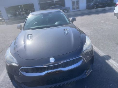 Used 2019 Kia Stinger RWD image 8