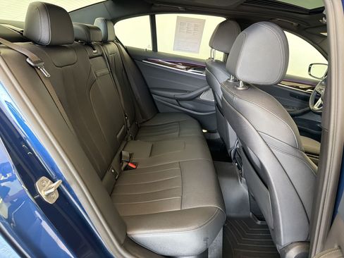 Used 2022 BMW 530i xDrive w/ Premium Package AWD/4WD image 31