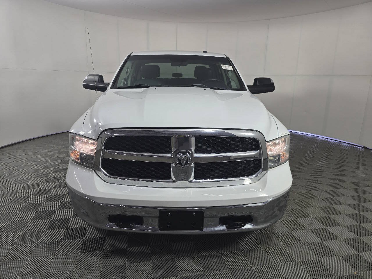 Used 2022 RAM 1500 Tradesman w/ Chrome Appearance Group AWD/4WD image 4