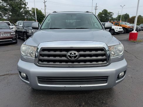 Used 2014 Toyota Sequoia SR5 AWD/4WD image 8