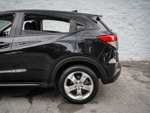 Used 2022 Honda HR-V LX image 10