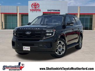 Used 2025 Ford Expedition Active AWD/4WD video 1