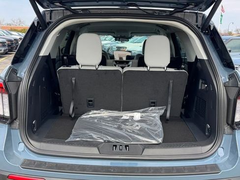 New 2026 Ford Explorer Active w/ Active Comfort Package AWD/4WD image 4