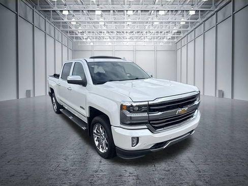 Used 2017 Chevrolet Silverado 1500 High Country AWD/4WD image 7