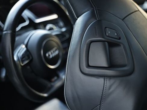 Used 2015 Audi RS 5 Coupe w/ Black Optic Plus Package AWD/4WD image 24