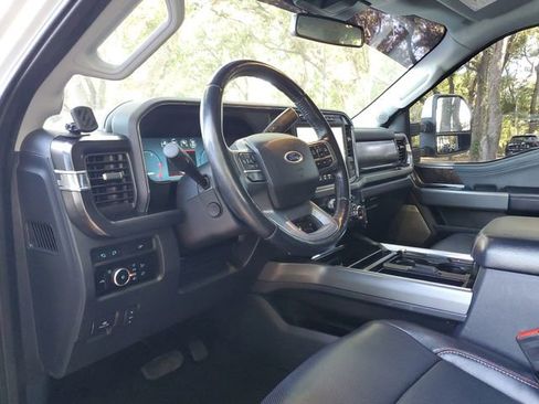 Used 2023 Ford F250 Lariat w/ Lariat Ultimate Package AWD/4WD image 20