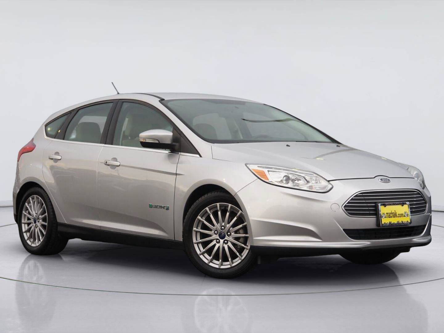 Used 2016 Ford Focus Electric Hatchback FWD image 2