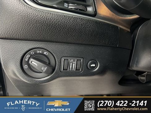 Used 2018 Dodge Challenger GT w/ Technology Group image 20