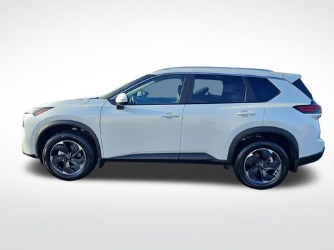 Used 2026 Nissan Rogue SV w/ SV Premium Package image 8