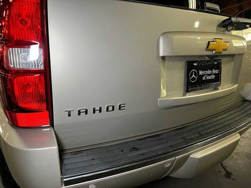 Used 2014 Chevrolet Tahoe LTZ AWD/4WD image 14