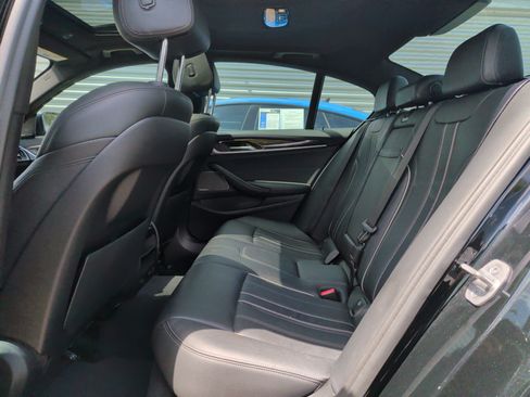Used 2021 BMW 540i w/ M Sport Package RWD image 29