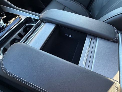 New 2026 Jeep Grand Wagoneer image 24