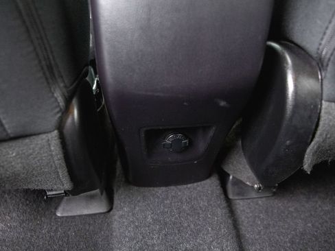 Used 2017 Toyota RAV4 XLE FWD image 29