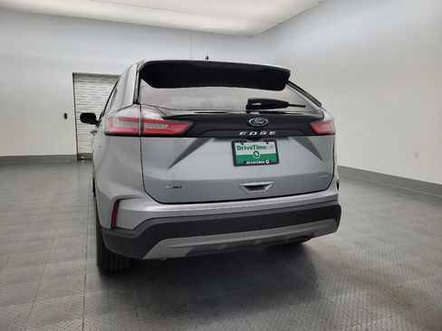 Used 2024 Ford Edge SEL image 6