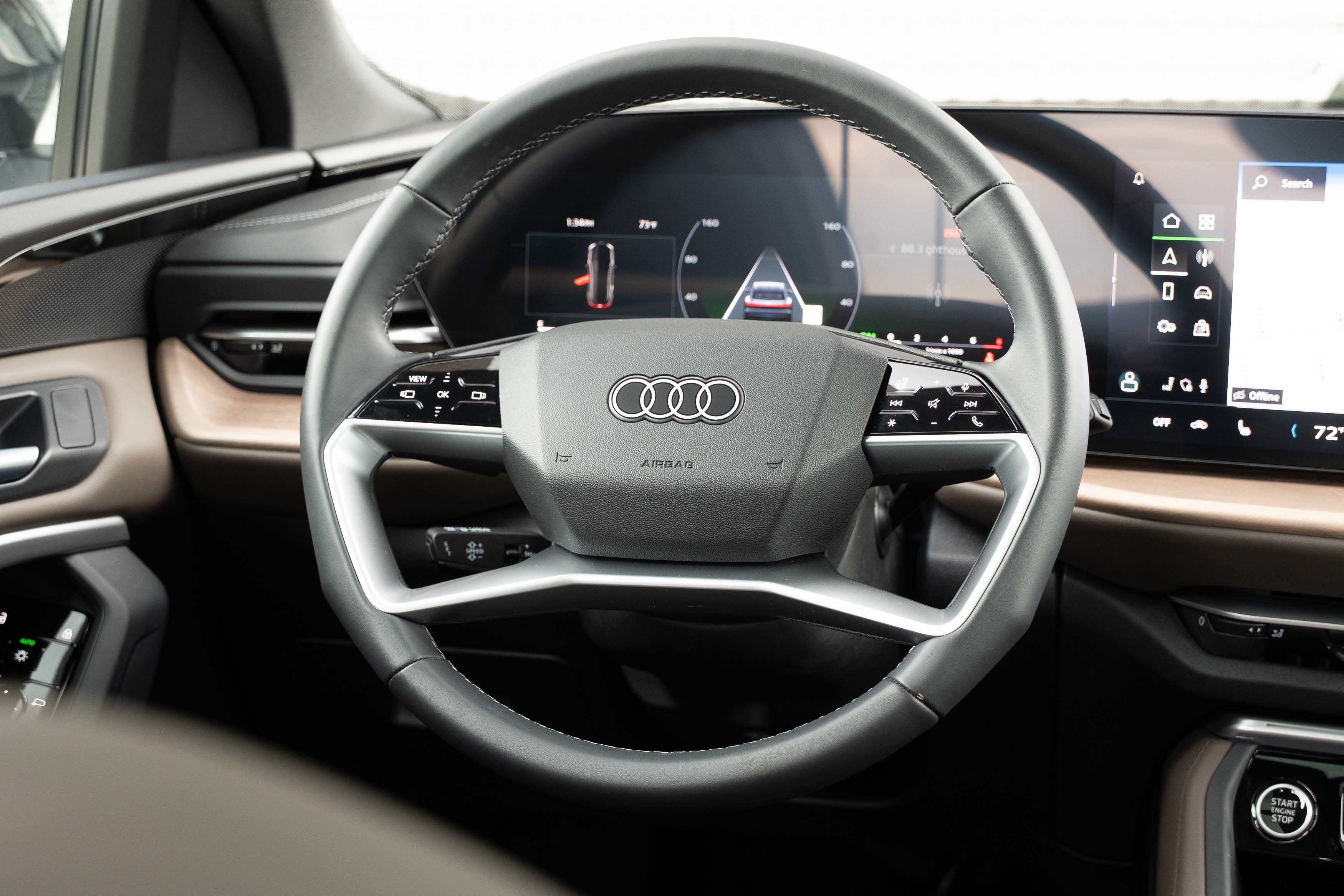 Certified 2025 Audi Q5 Premium w/ Convenience Package AWD/4WD image 9