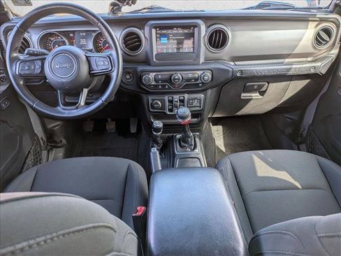 Used 2018 Jeep Wrangler Unlimited Sport S AWD/4WD image 15