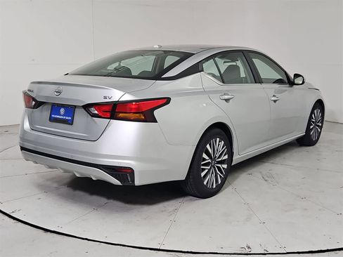 Used 2023 Nissan Altima 2.5 SV image 6