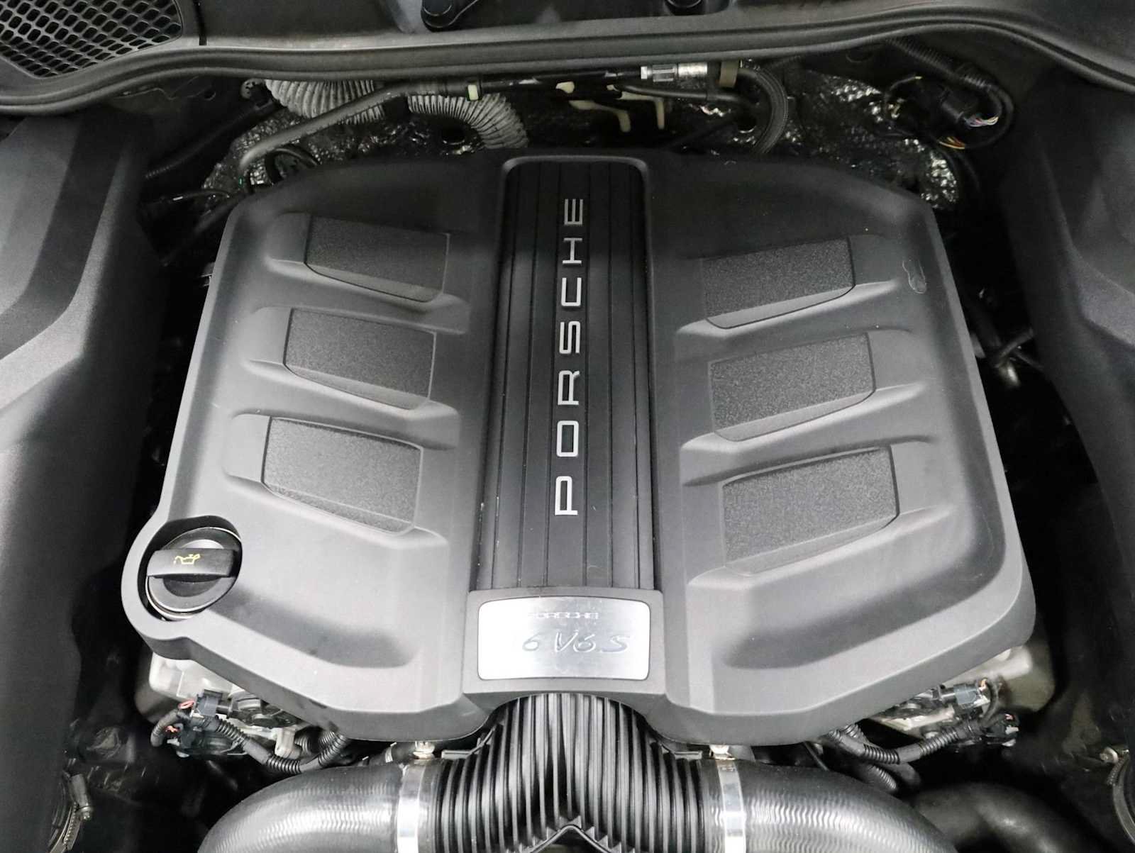 Used 2017 Porsche Cayenne S AWD/4WD image 42