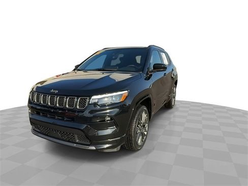 Used 2023 Jeep Compass High Altitude image 4