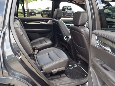 Used 2021 Cadillac XT6 Sport AWD/4WD image 31