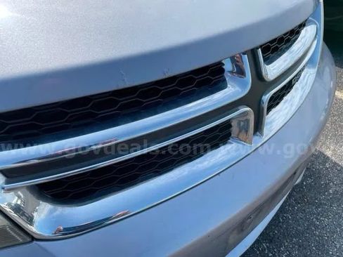 Used 2013 Dodge Avenger SE FWD image 7