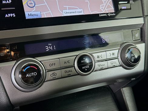 Used 2016 Subaru Legacy 3.6R Limited image 24