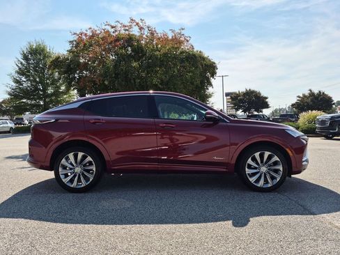 Used 2024 Buick Envista Avenir FWD image 3