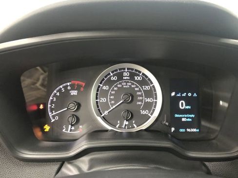 Used 2020 Toyota Corolla LE image 17