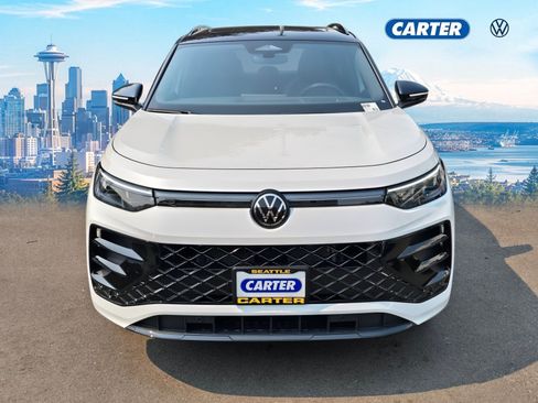New 2026 Volkswagen Tiguan SE R-Line AWD/4WD image 8
