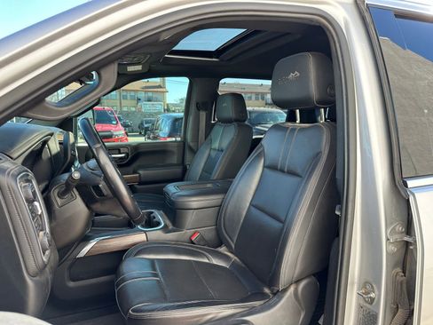 Used 2021 Chevrolet Silverado 2500 High Country w/ Z71 Off-Road Package image 8