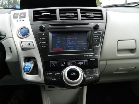 Used 2013 Toyota Prius V Three FWD image 20