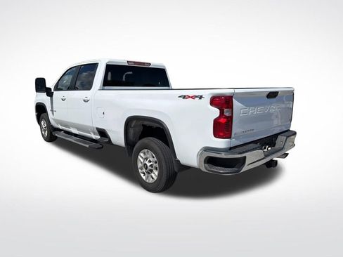 Used 2025 Chevrolet Silverado 2500 LT w/ Convenience Package image 7