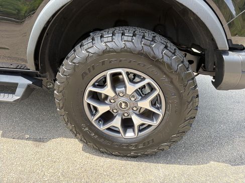Used 2024 Ford Bronco Badlands AWD/4WD image 19