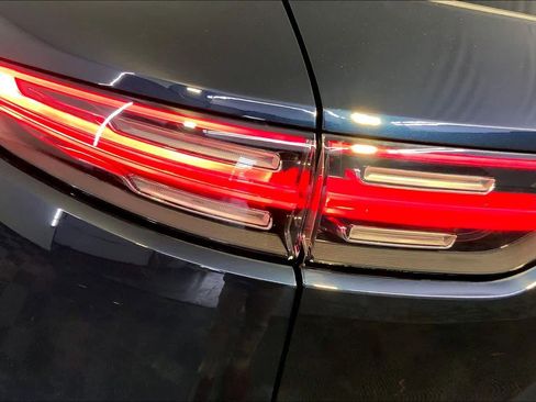 Used 2023 Porsche Cayenne image 30