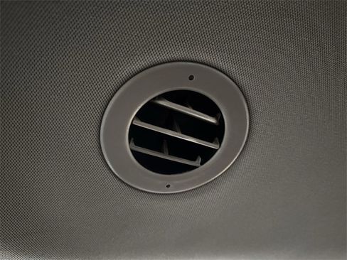 Certified 2020 GMC Yukon XL SLT w/ Open Road Package image 22