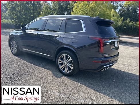 Used 2025 Cadillac XT6 Premium Luxury w/ Technology Package FWD image 5