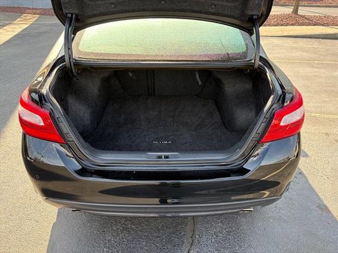Used 2016 Nissan Altima 3.5 SL w/ 3.5 Technology Package image 25