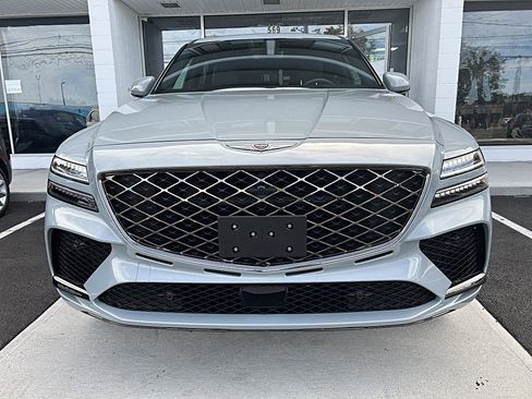Used 2025 Genesis GV80 3.5T e-SC image 2