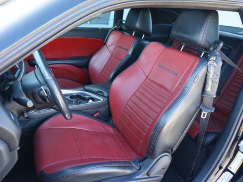 Used 2016 Dodge Challenger R/T Scat Pack image 25