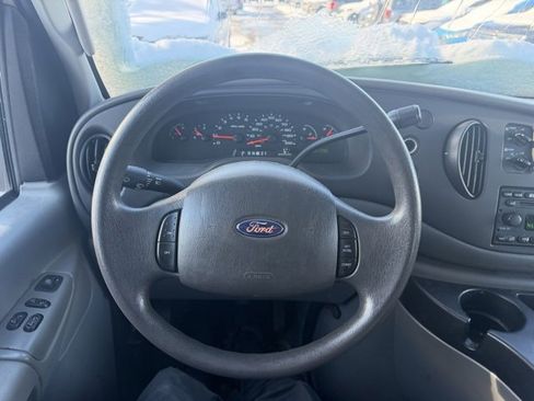 Used 2008 Ford E-350 and Econoline 350 XLT image 17