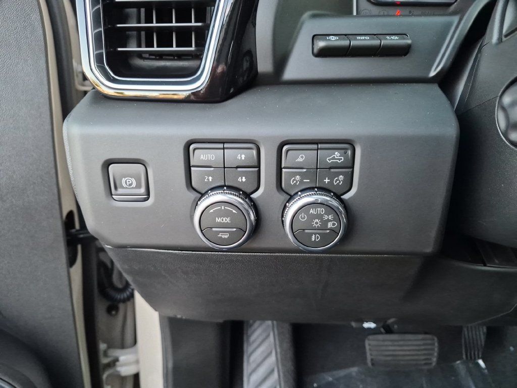 New 2026 GMC Sierra 1500 Denali AWD/4WD image 23