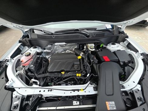 New 2026 Chevrolet Trax RS w/ Sunroof Package image 31