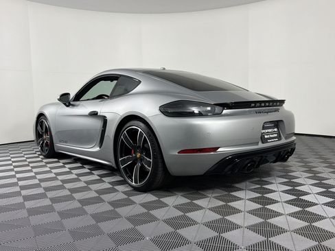 Used 2023 Porsche 718 Cayman GTS RWD image 3