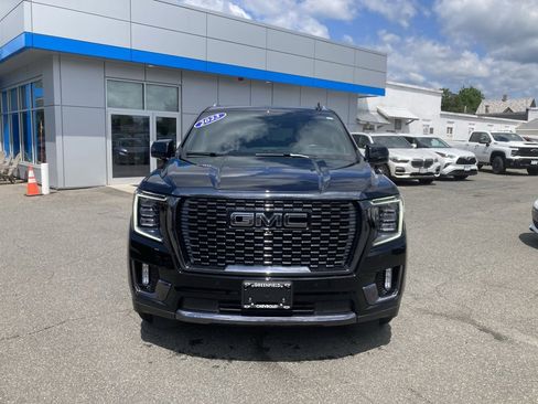 Used 2023 GMC Yukon Denali Ultimate image 2