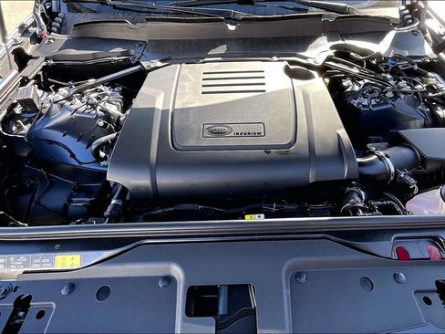 New 2026 Land Rover Discovery Dynamic SE AWD/4WD image 12