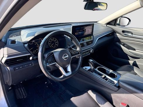 Used 2023 Nissan Altima 2.5 SL image 9