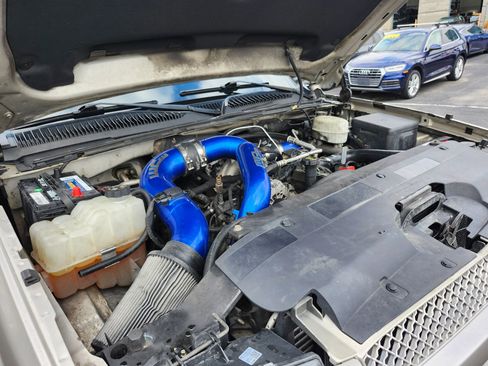 Used 2006 Chevrolet Silverado 2500 LT w/ Heavy-Duty Power Package image 30