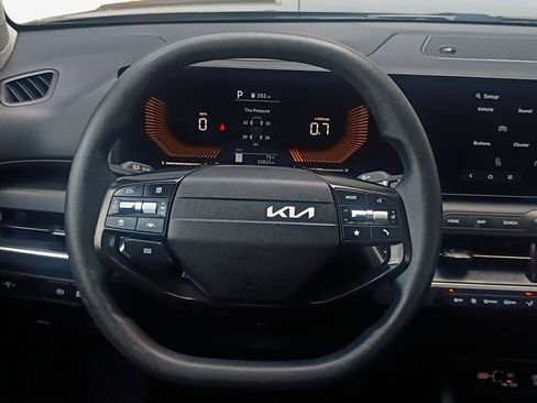 Used 2025 Kia K4 LXS image 21